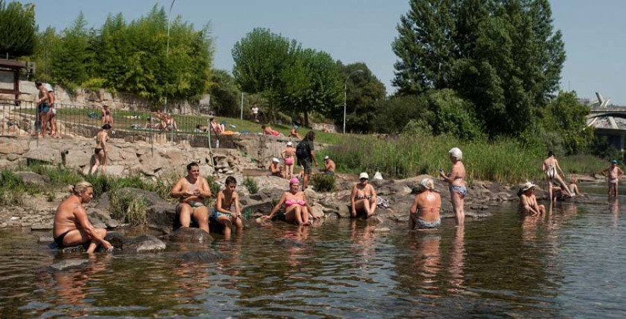 Galicia supera su temperatura máxima histórica después de que Arbo alcanzase ayer los 42,9 grados