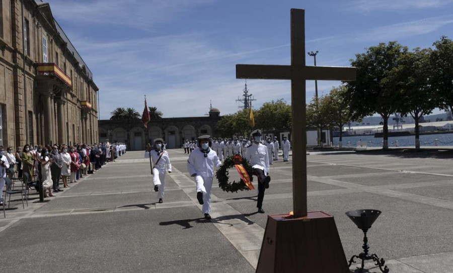 Las gentes del mar celebran la festividad del Carmen con actos y procesiones reducidas por el Covid