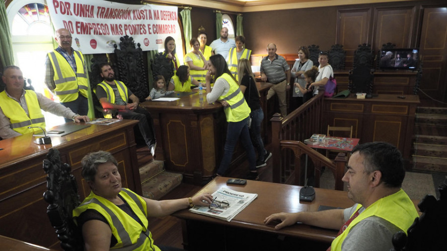 El cierre adelantado de Endesa lanza 
a Ferrolterra a un otoño de protestas