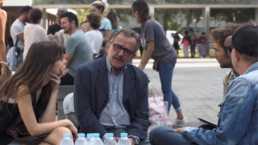 El equipo del film “El verano que vivimos” inicia el rodaje en varias localizaciones de Ferrol