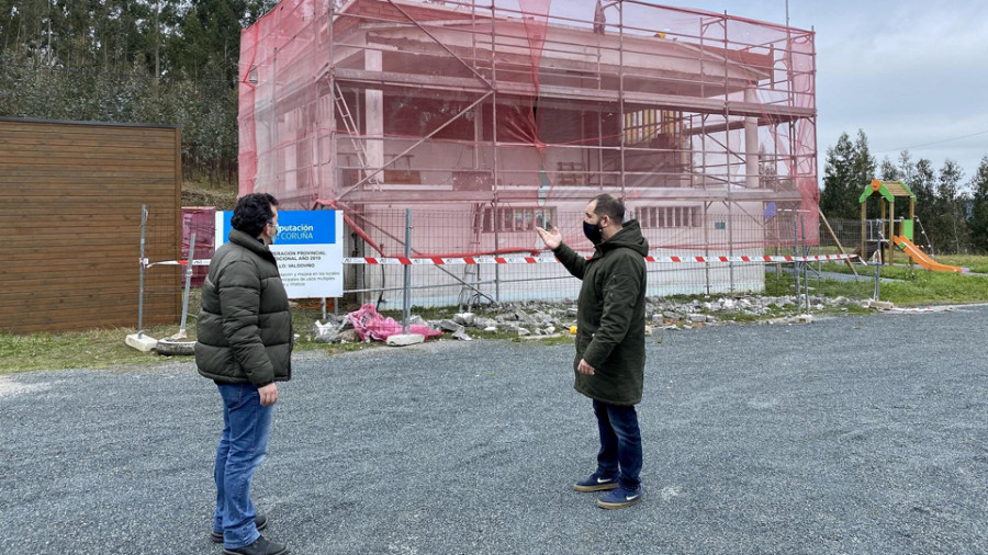 Comienzan las obras del antiguo palco de la música de Loira para convertirlo en local social