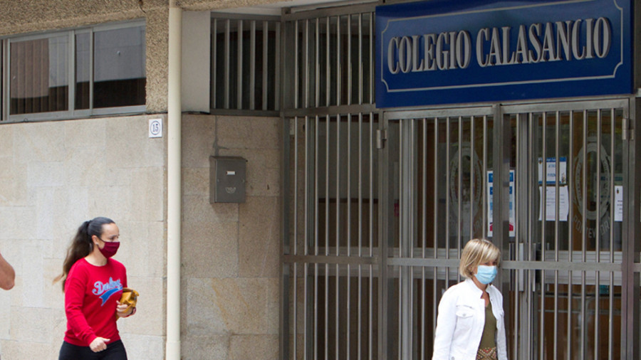 El Covid-19 obliga a cerrar los primeros centros educativos en Galicia