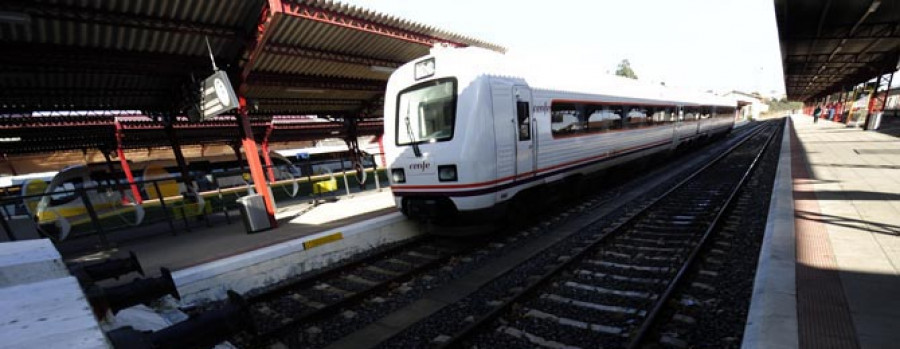 El BNG se interesa en el Congreso por el servicio de tren de Ferrol-A Coruña