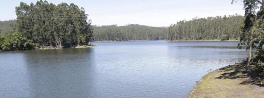 El embalse de As Forcadas está en alerta por proliferación de cianobacterias desde el 20 de mayo
