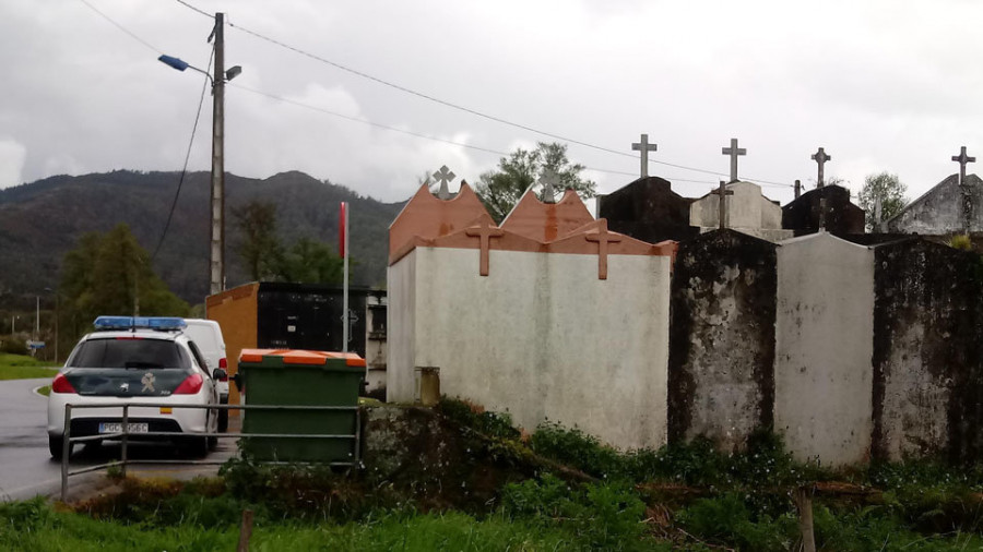 Asaltan de madrugada la iglesia de Veiga y causan importantes daños