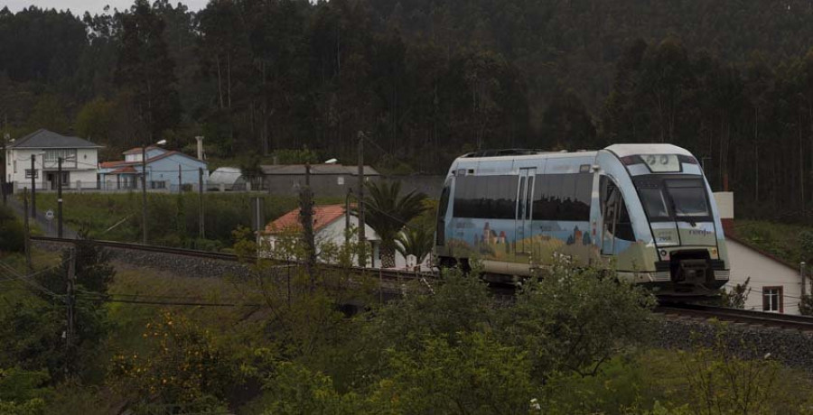 Los Concellos urgen una reunión con Feijóo para hablar sobre el tren