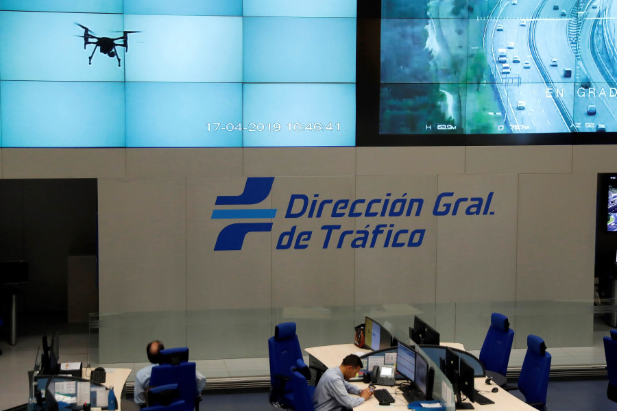 La DGT alerta de una estafa que comunica por mail a los conductores multas de 1.530 euros