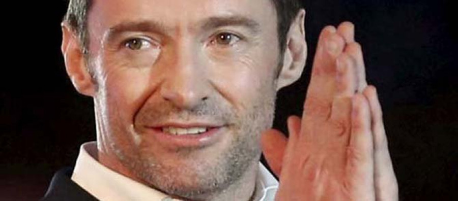 Hugh Jackman rescata a su hijo  de morir ahogado en la playa