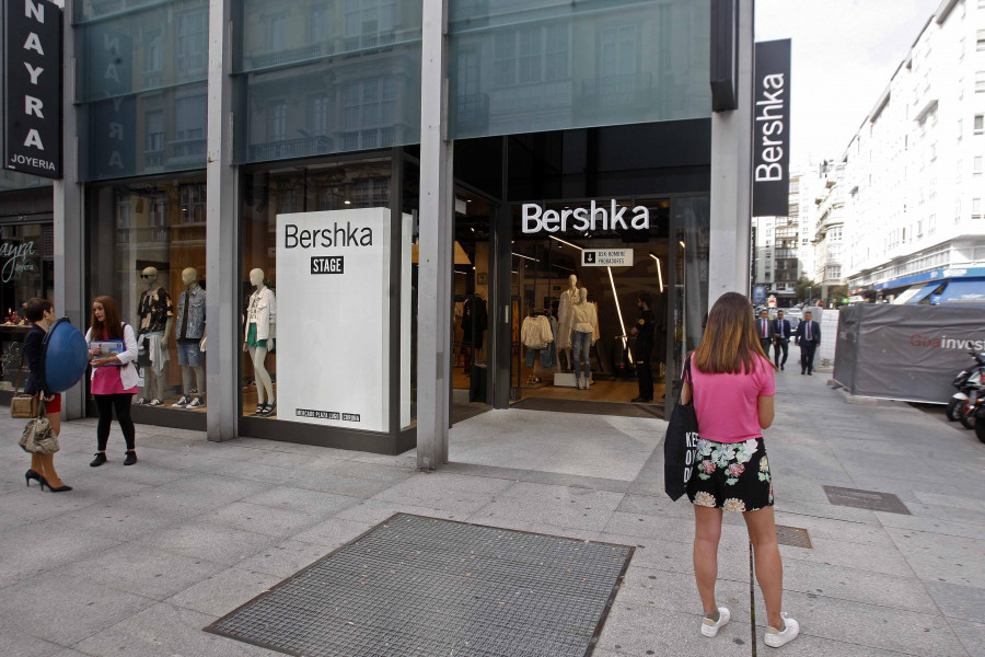 Bershka se alía con la NBA para lanzar una colección de moda