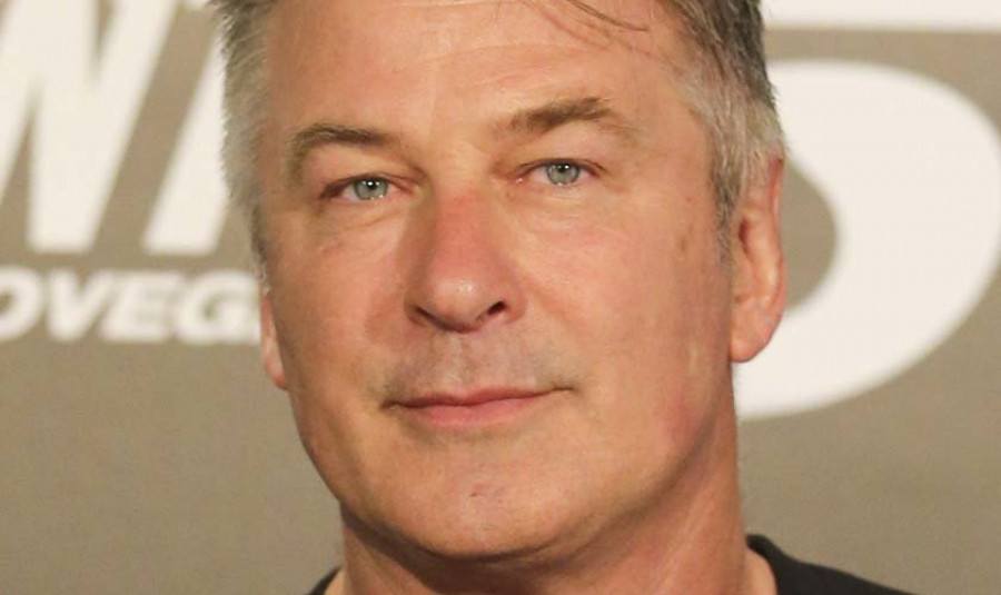 Alec Baldwin interpretará al padre de Batman en la película del Joker