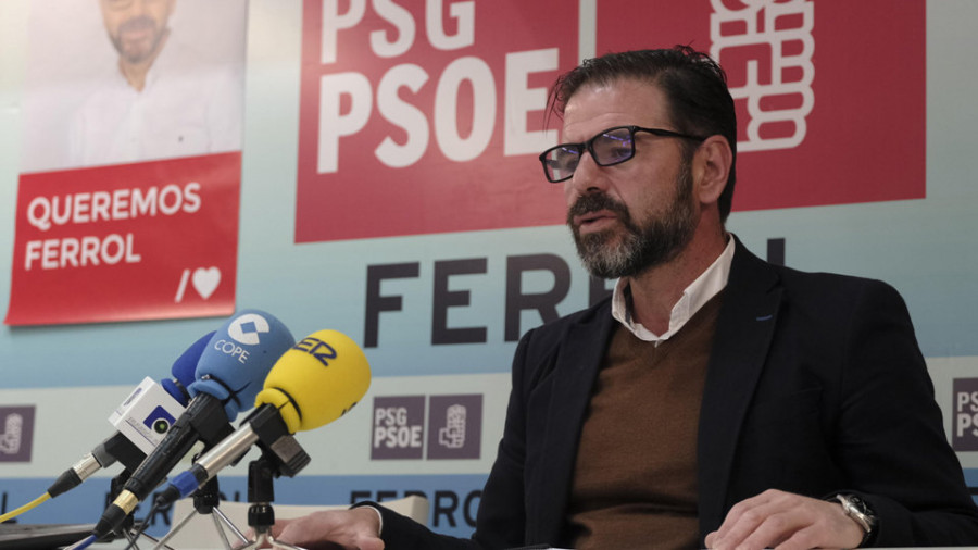 Mato presenta un programa electoral para “fijar población y crear empleo en Ferrol”