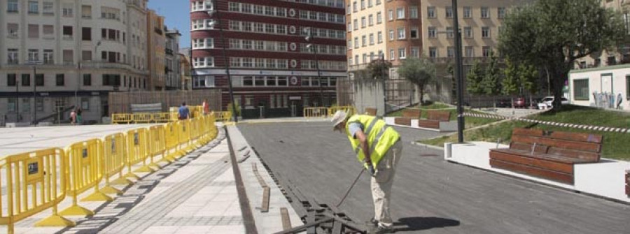 Comienza la remodelación de la  superficie de la plaza de España