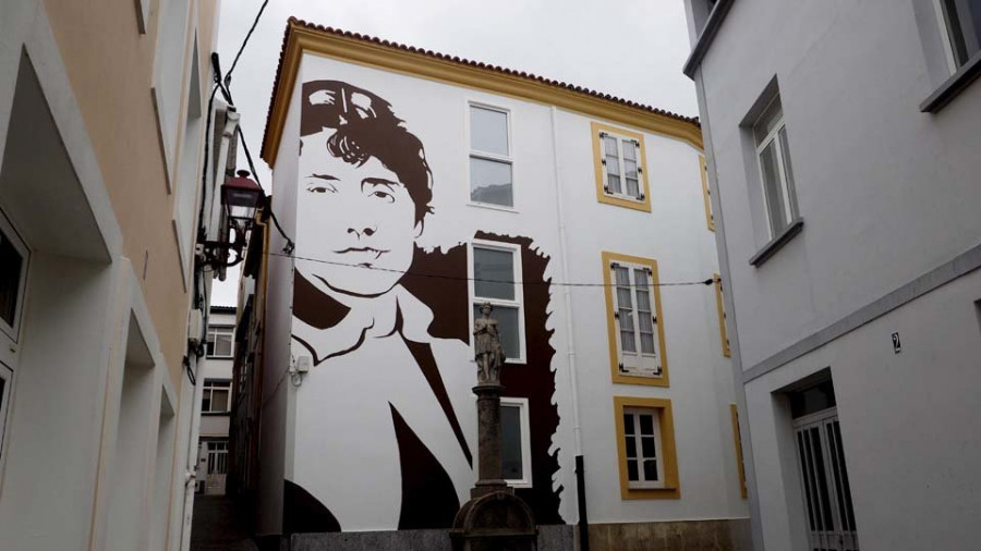 Rosalía de Castro, referente del “street art” en la villa de Cedeira