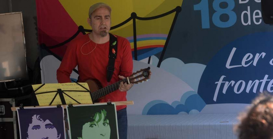 La Feria del Libro de Ferrol se despide con un buen sabor de boca entre libreros y visitantes