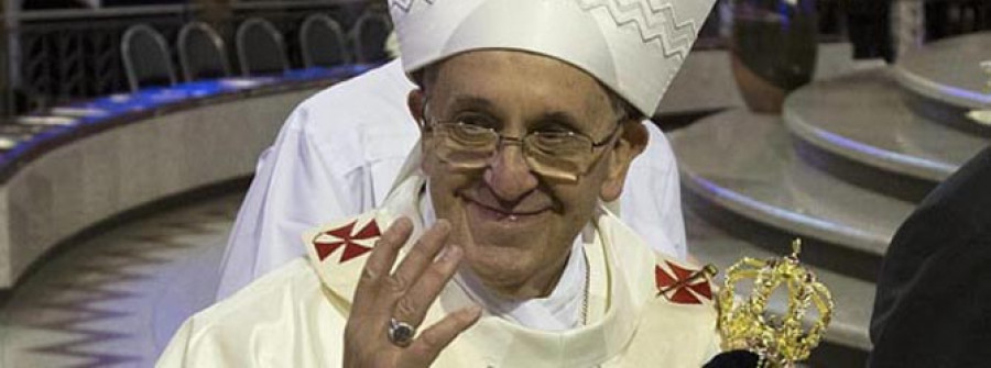 El papa dice que los conventos vacíos deben acoger a los refugiados