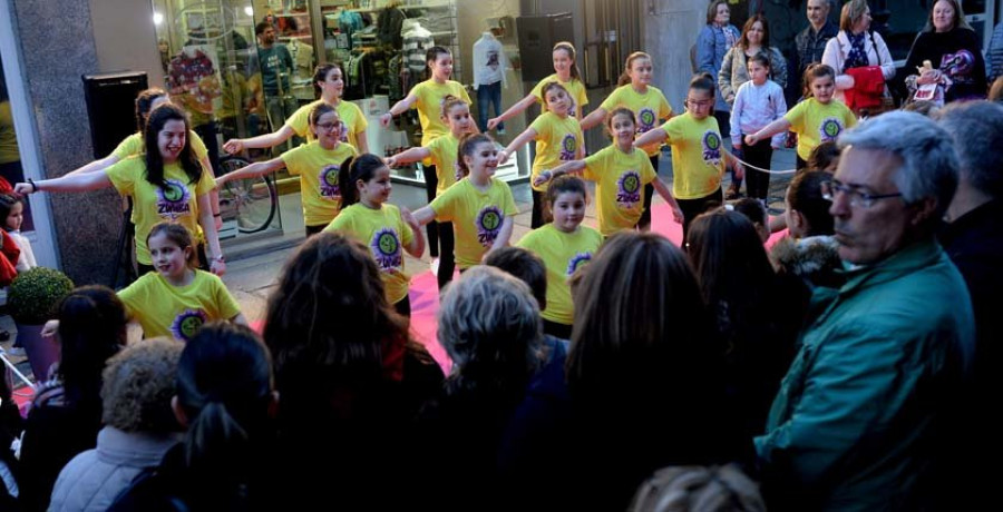 Las calles del centro volvieron a llenarse gracias al éxito de convocatoria de 
la Fashion Night