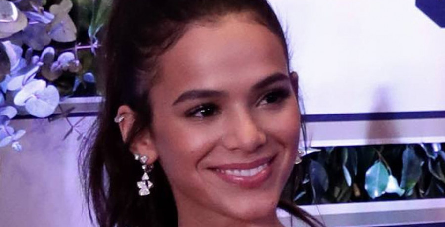 La novia de Neymar asegura que ama su cuerpo y tiene buena salud