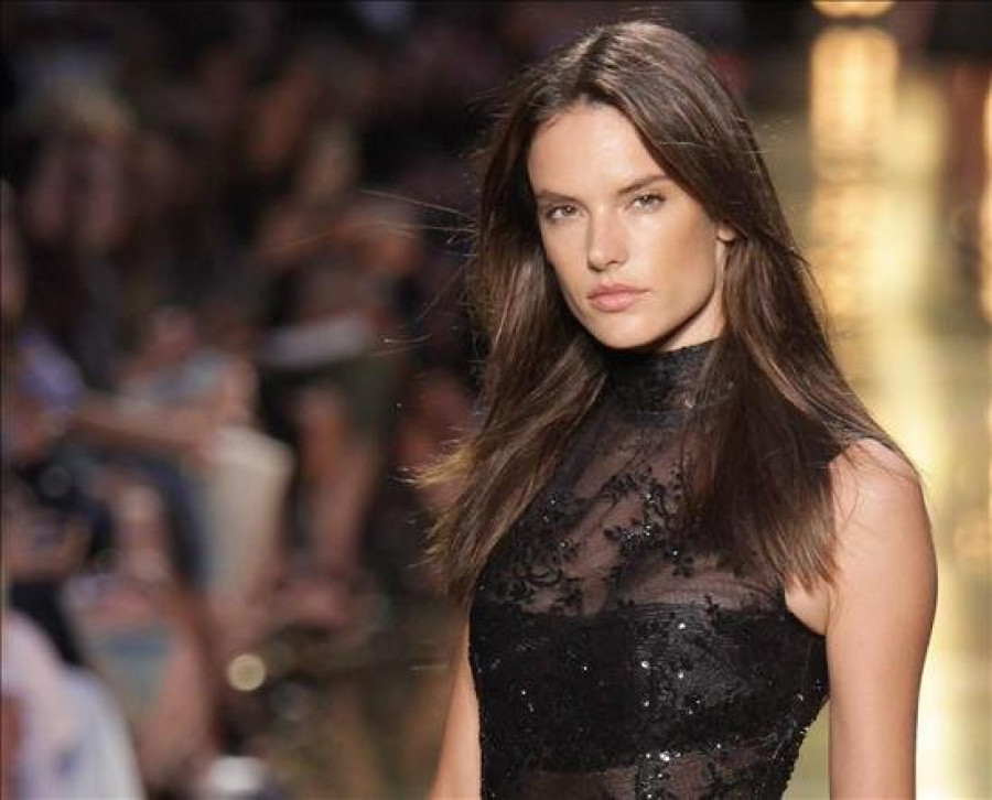 La modelo Alessandra Ambrossio cambia la pasarela por el plató de cine