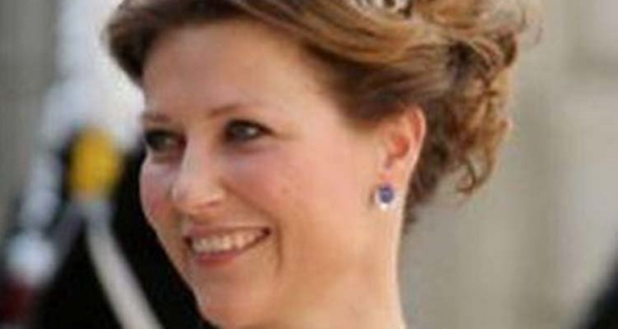 Marta Luisa de Noruega anuncia su divorcio del escritor Ari Behn