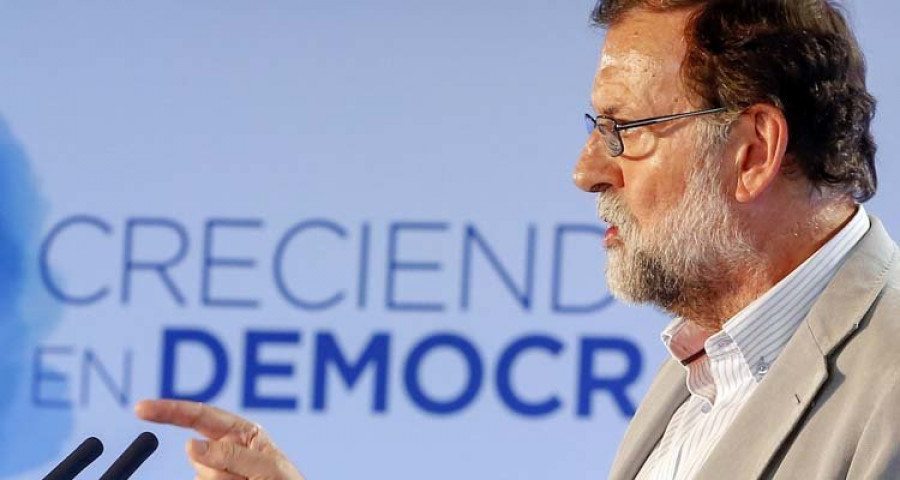 Rajoy avisa a los independentistas de que no permitirá la “voladura” de 
la Constitución