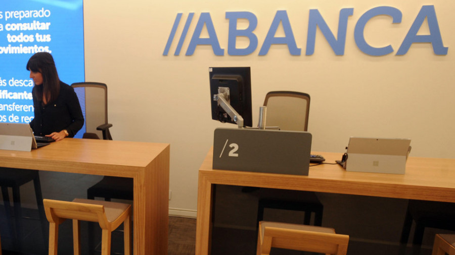 Liberbank desoye la oferta de Abanca y se centra en su fusión con Unicaja