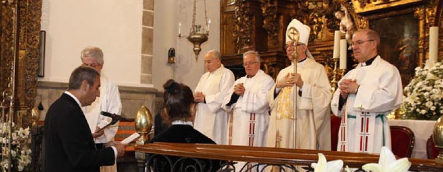 Rafael Girón hizo un llamamiento  a la unidad política en la ofrenda realizada a la Virgen de los Remedios