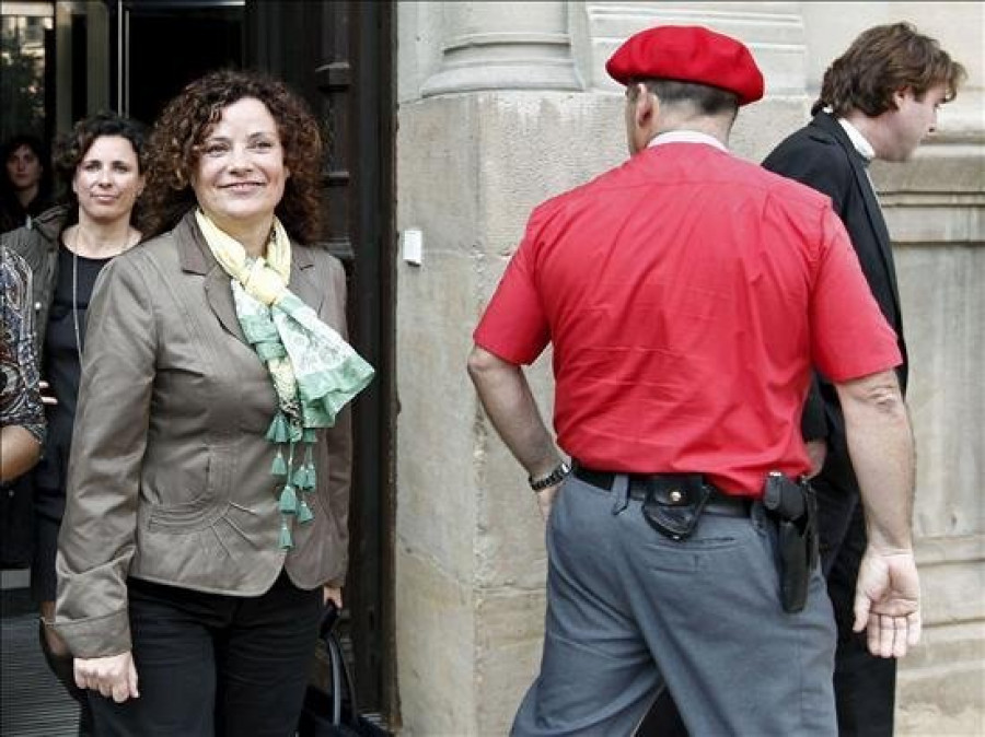 La exparlamentaria Amanda Acedo anuncia su candidatura a las primarias del PSN-PSOE