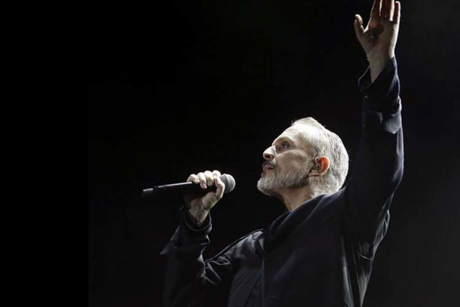 Miguel Bosé comienza en Madrid su gira acompañado por Alborán