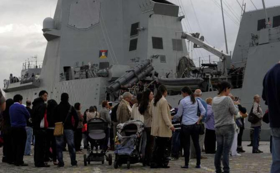 La F-101 zarpa de Ferrol para asumir el mando de la Agrupación Naval de la OTAN