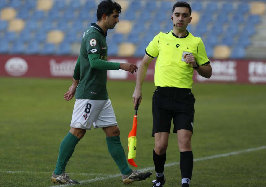 Álex López podrá jugar el sábado ante el Celta B