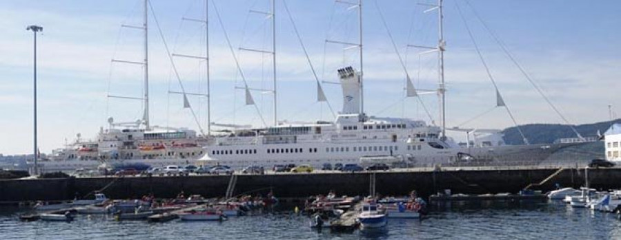 El crucero “Wind Surf” visitó Ferrol por segunda vez