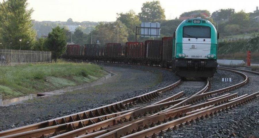 Un reclamación obliga a paralizar la firma del contrato del tren a Caneliñas