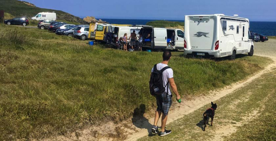 El turismo de autocaravanas se duplica en la zona mientras los servicios bajan