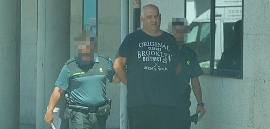 Prisión bajo fianza para el estafador ferrolano que se  hacía pasar por agente del CNI