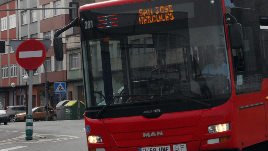 Arteixo prevé que la línea 24 del bus coruñés llegue en un mes a las urbanizaciones de A Zapateira