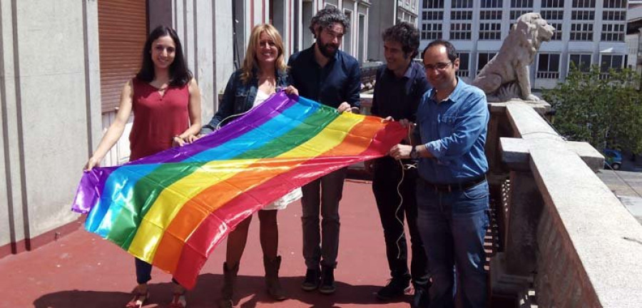 El Concello muestra su compromiso con el colectivo LGBT en el Día del Orgullo