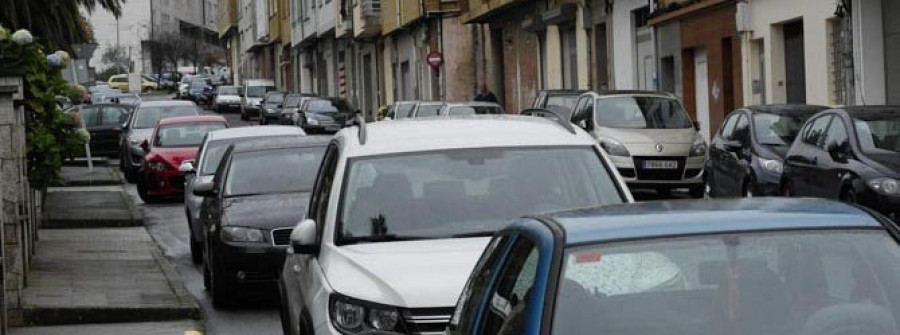 Quejas por los aparcamientos de vecinos que viven en la frontera entre Ferrol y Narón