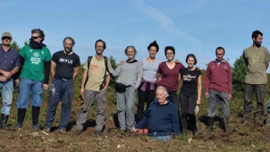 Los comuneros de Chá analizan el futuro aprovechamiento de los montes