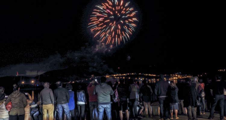 Los fuegos artificiales de San Ramón pusieron anoche punto final a las fiestas