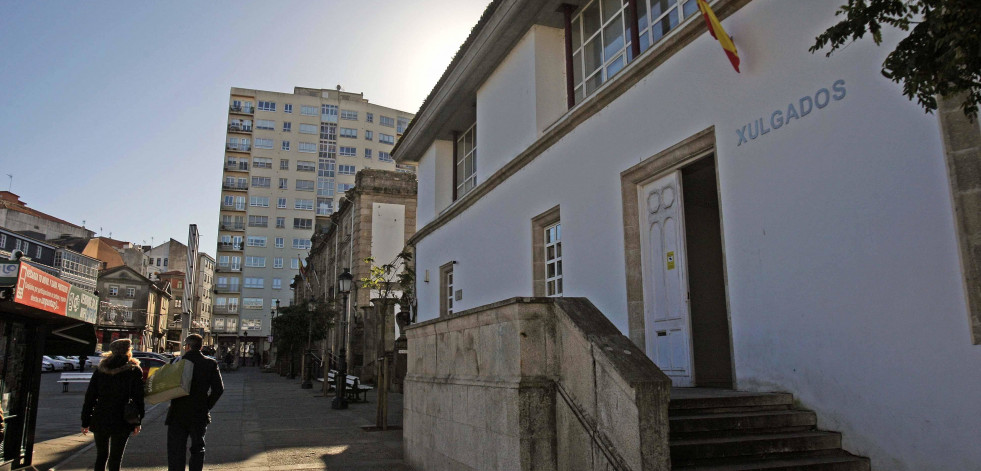 Piden 26 años de cárcel para la mujer que mató a su marido con alzhéimer en Monfero