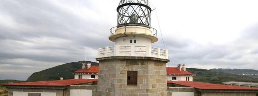 La Ruta de los Faros, un recorrido  en tren por la costa de la comarca