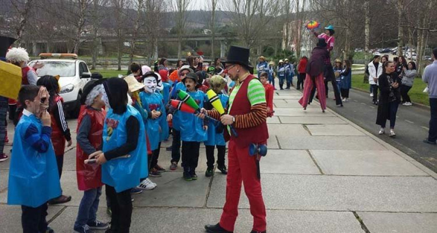 Las comparsas tomarán hoy las calles de Pontedeume