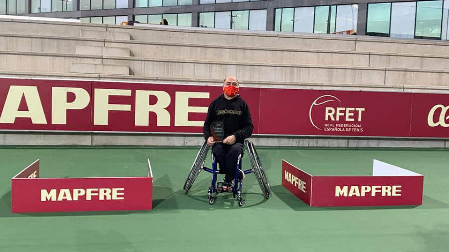 Álvaro Illobre gana la final de consolación