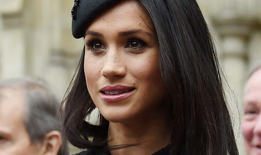 Una réplica del anillo de Meghan Markle se vende por 17 euros