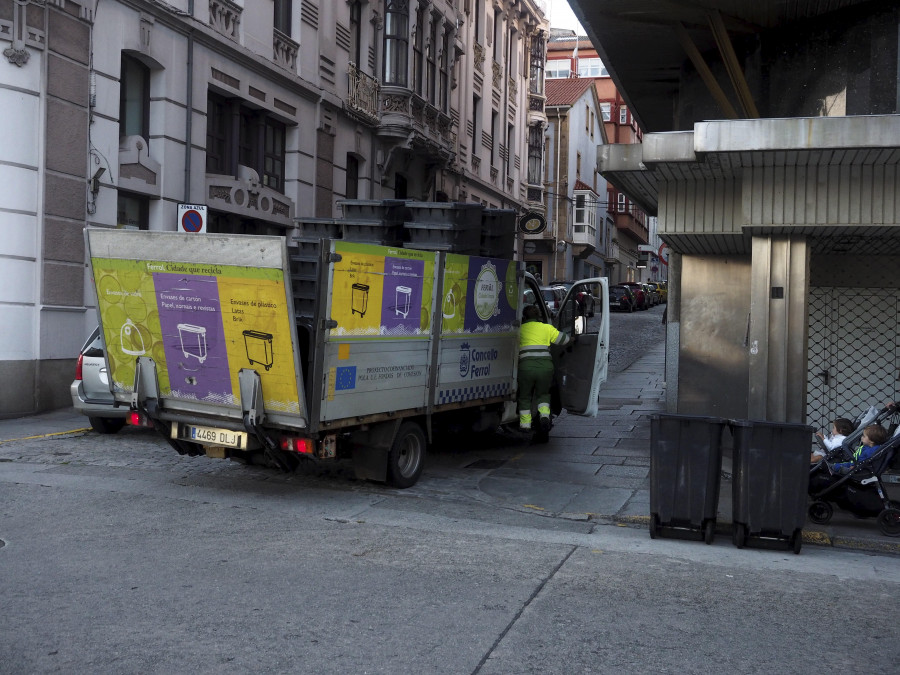El Ayuntamiento de Ferrol pide colaboración para el "correcto funcionamiento" de la recogida de basura