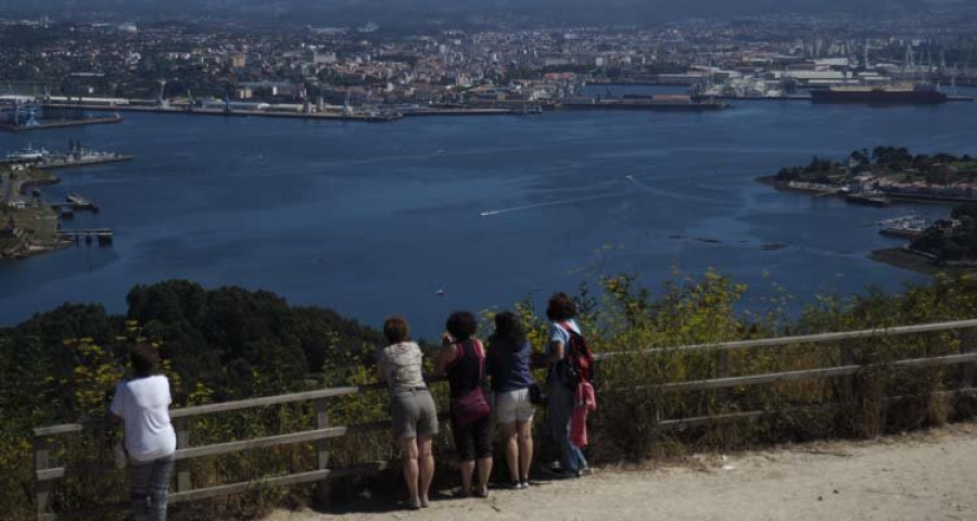 La seguridad en los arenales dependerá de 45 socorristas a partir del 15 de junio