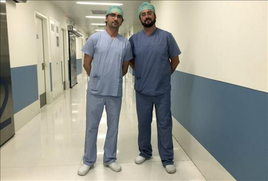 Dos cirujanos españoles impulsan una innovadora cirugía al cáncer de pulmón