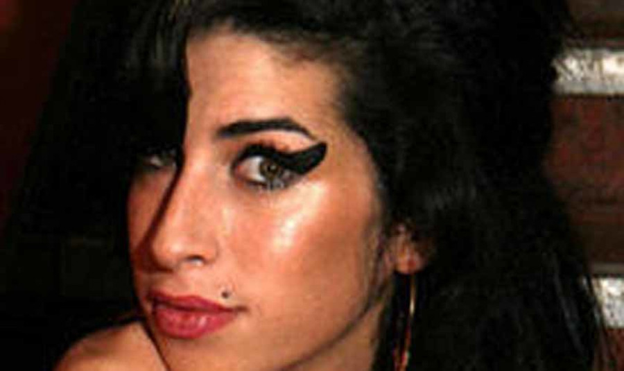 Sale a la luz un tema inédito que Amy Winehouse grabó con 17 años