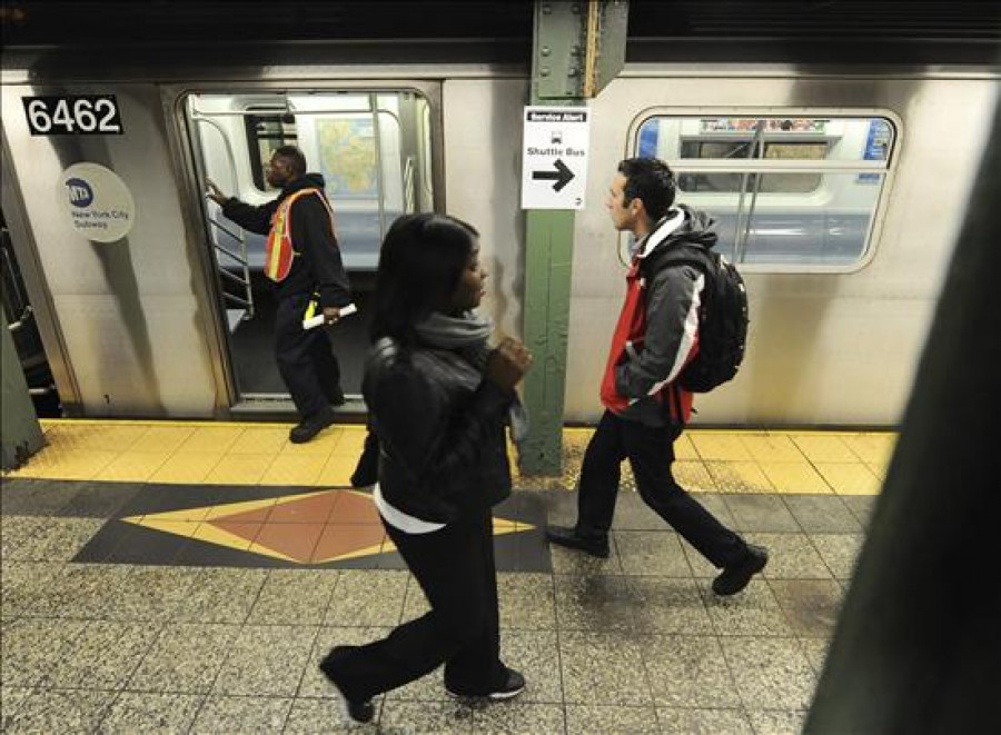 Aparece un tiburón en el metro de Nueva York