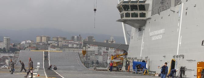 Empresarios, militares y expertos instan a la construcción de otro LHD